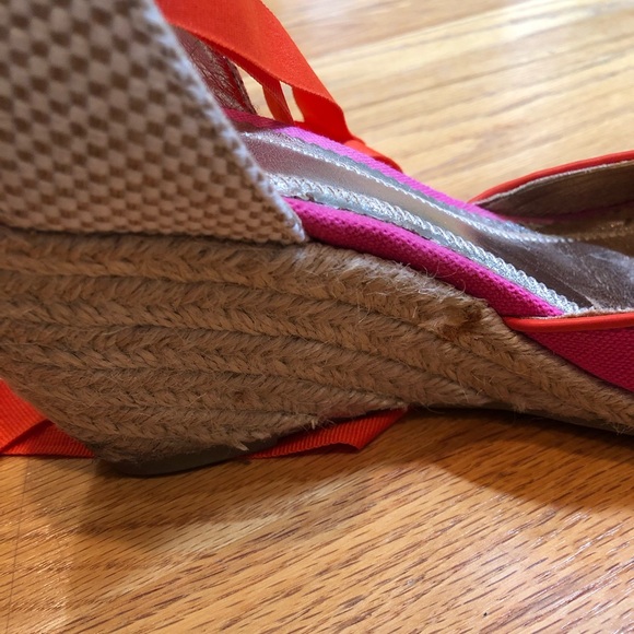 Ann Taylor Loft Tie Peeptoe Wedges - Picture 7 of 8